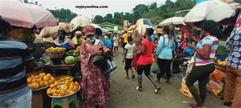 Koforidua market flouts social distancing protocol - MyJoyOnline