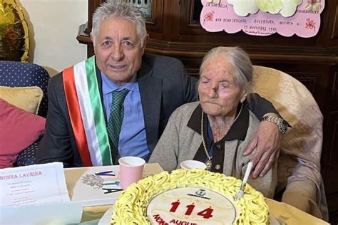 Nonna Laurina Compie Anni La Decima Persona Pi Anziana Del