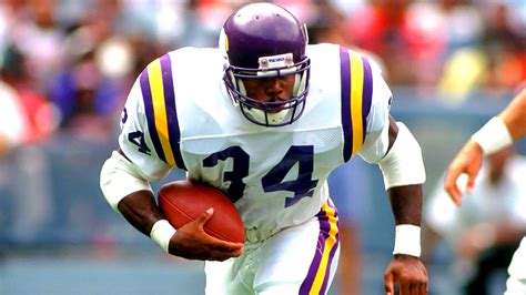 Herschel Walker Nfl Football Players Nfl Teams Football