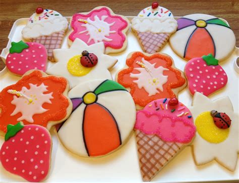 Summer Themed Sugar Cookies Danielle S Decorated Sugar Cookies Pi