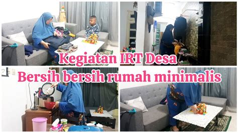 Kegiatan Ibu Rumah Tangga Desa Di Rumah Minimalis Bersih Bersih