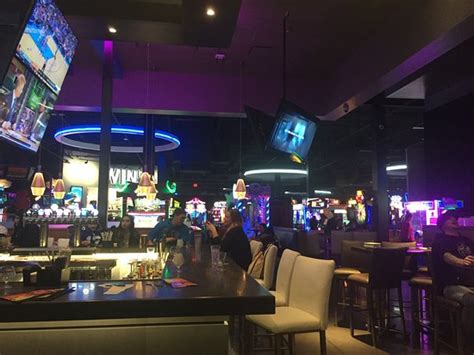 Dave Buster S Fresno Restaurant Reviews Photos Reservations