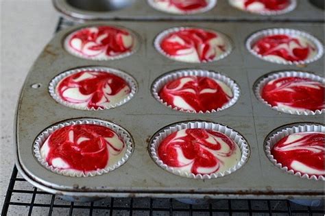 Ambers Recipes Raspberry Swirl Cheesecake Cupcakes