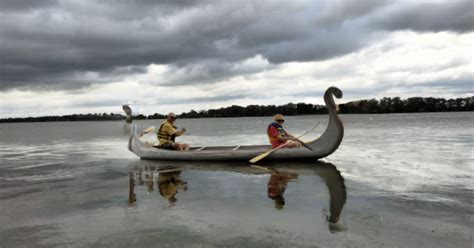 Canoe Viking