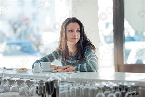 Beautiful Girl Leaning At The Bar Counter Stock Photo 620607 Crushpixel