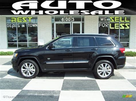 Brilliant Black Crystal Pearl Jeep Grand Cherokee Laredo X Th