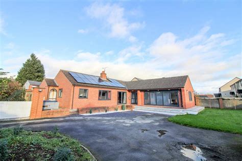 Lark Lane Ripon 5 Bed Detached Bungalow For Sale £595 000