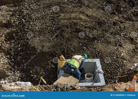 Montaje Sistema De Drenaje Rectangular Tuber As De Drenaje Agujeros