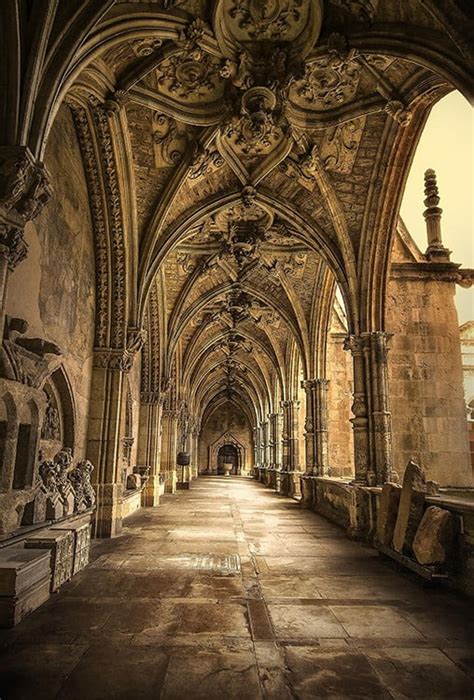 Cathedral of León, Spain - Musetouch Visual Arts Magazine