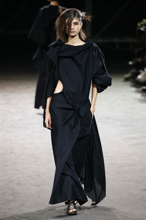 Yohji Yamamoto Fashion Show Collection Ready To Wear Spring Summer