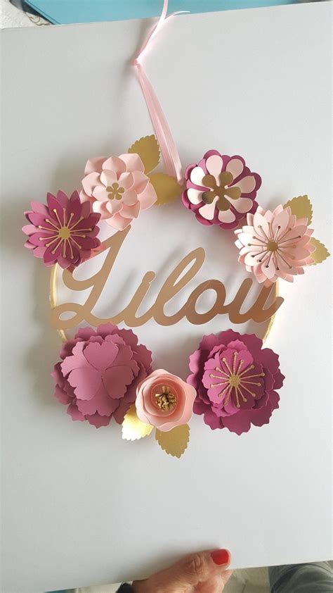 Couronne Prenom Fleurie Decoration Murale Fleurs Papier Cercle Bois