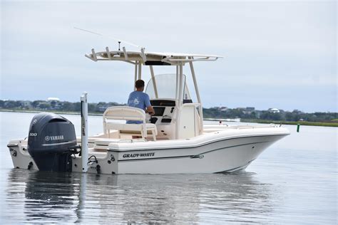 2015 Grady White 251 Coastal Explorer Yachts360