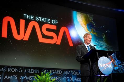 Nasa宣布載人登月項目推遲至2025年 冀增預算與華競爭 香港商報