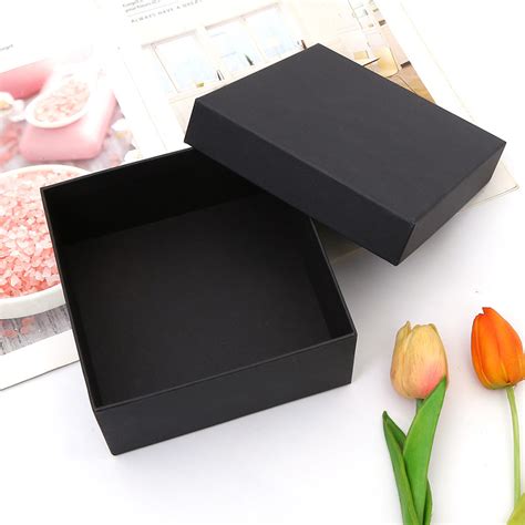 Wholesale Kraft Paper Jewelry Packaging Box Paper Box Manufacturer