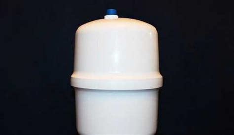 Накопительный Бак RO-122 пластиковый для осмоса | Festima.Ru – частные ...