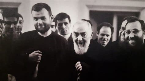 Fotografias inéditas do Padre Pio são divulgadas Gaudium Press