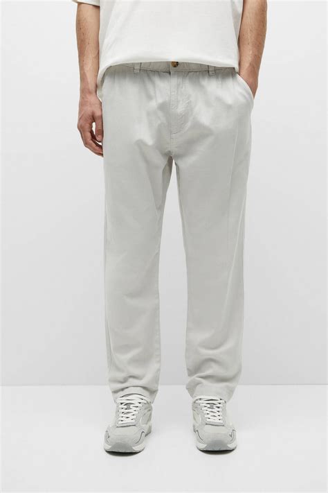 Men s Basic Chino Pants with Linen Blend 04678510 بنطلون شينو بسيط