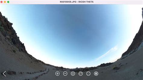 Ricoh Theta X Review 60 5MP Stills 5 7K 360 Video And Image