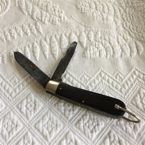 Vintage Kutmaster Pocket Knife 2 Blades Wooden Handle Etsy