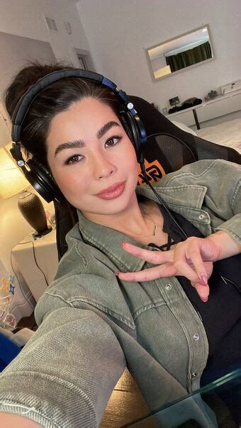 CarolineKwan Carolinekwann Nude Leaks OnlyFans Leaked Models The Fappening Leaked Photos