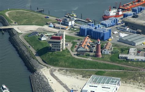 IJmuiden Front Light (Laaglicht) Lighthouse in IJmuiden, Netherlands ...