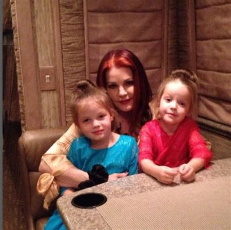 Meet Elvis Presley’s mini-me twin granddaughters: teenagers Harper and Finley just stepped out ...