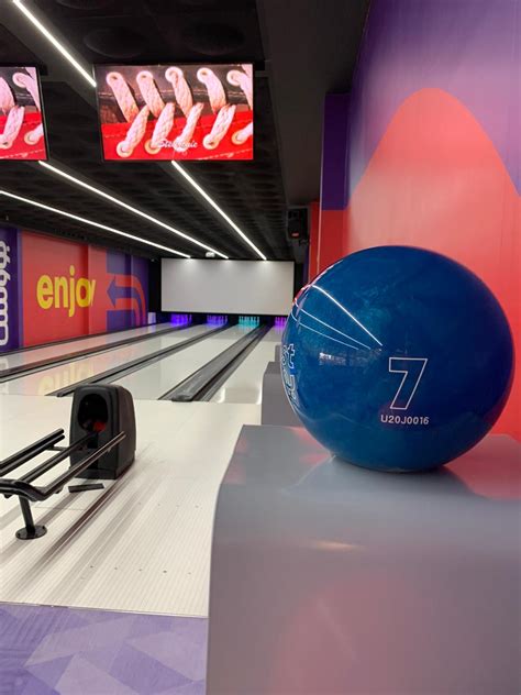 Bowling Alley - Faris Store - Sports Solutions