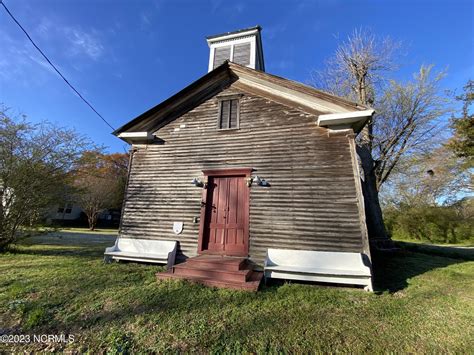 How To Repurpose A Historic North Carolina Church For Sale Into A Stunning Residential Or Creative Business Space