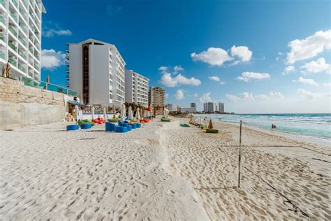 Ocean Dream Cancún by GuruHotel | Located in the hotel zone of Cancun, Mexico