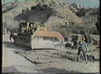 CULT TV-MOVIE REVIEW: Killdozer (1974) | John Kenneth Muir