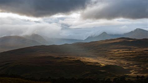 Valley Mountains Clouds Sky Scenery Trees 4K HD Nature Wallpapers | HD Wallpapers | ID #111927