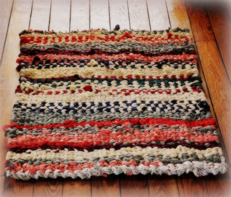 Making A Rag Rug On A Loom Link To Video Tutorial Rag Rug Rug Loom