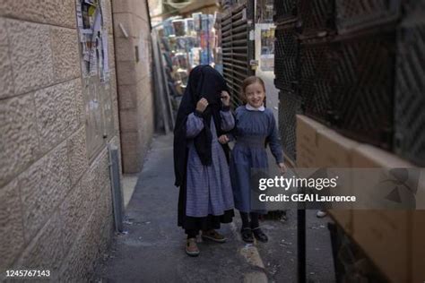 Haredim Photos and Premium High Res Pictures - Getty Images