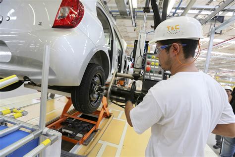 Nissan Celebra Dos A Os De Su Complejo Industrial En Resende Brasil