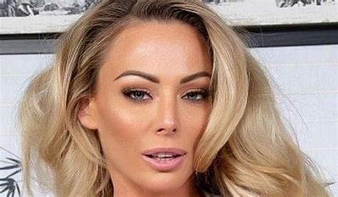 Isabelle Deltore Biography 23 Photos Age Height Real Name