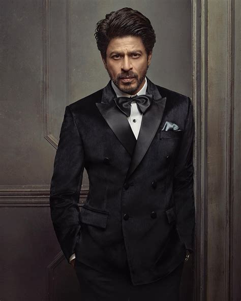 WOW: Shah Rukh Khan and Anushka Sharma look stunning in this latest ...