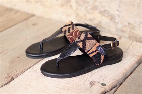 Women's V-Sandals 'Khoisan' Gazelle Black Leather - NAVA APPAREL SA