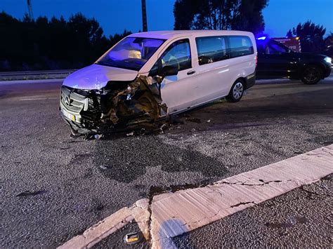 c VÍDEO A28 Carrinha de transporte de atletas do SC Braga envolve se