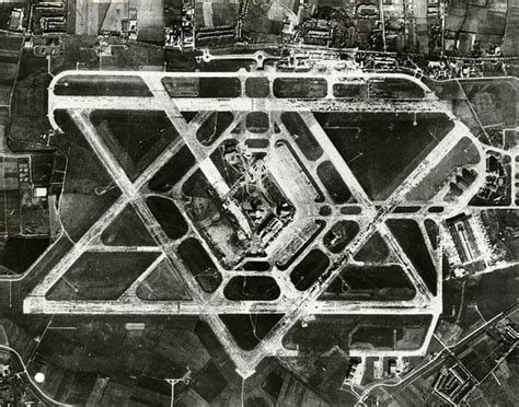 Fascinating Photos Of Heathrow Airport Through The Years Mylondon