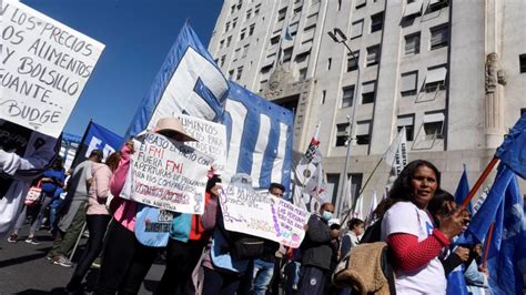 Inflação na Argentina Taxa Anual Continua a Ser a Mais Elevada do