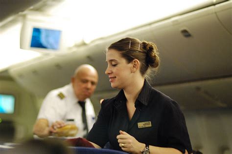 18 photos of El Al flight attendants, the most beautiful in the world ...