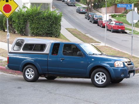 2001 Nissan frontier xe specs