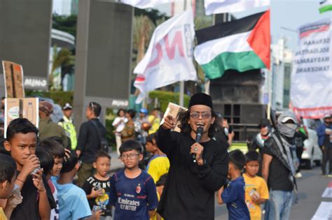 Aksi Seruan Boikot Produk Pro Israel Kembali Dilakukan Aktivis Di