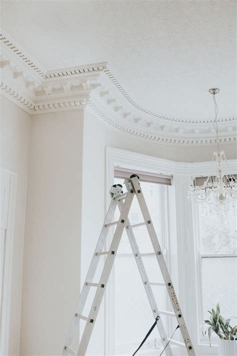 A Beginners Guide To Painting Trim And Molding The Best Way For A