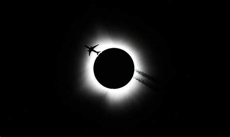 Photos The 2024 Total Solar Eclipse Pbs Newshour 45 Off