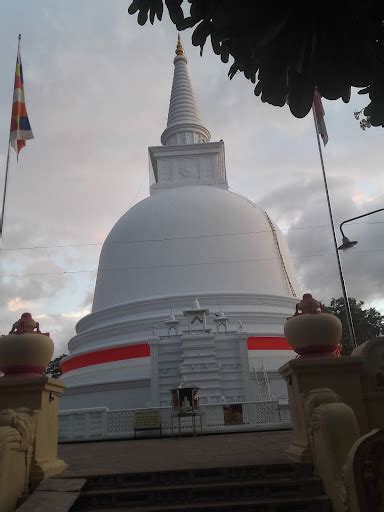 Mahiyangana Raja Maha Vihara මහියංගනය රජමහා විහාරය 8xcr96q