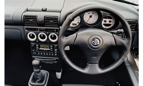 MR2 Roadster Interior (2002 - 2006) - Toyota Media Site