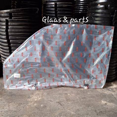 Jual Kaca Pintu Depan Isuzu Traga Original Shopee Indonesia