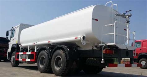 HOWO (SINOTR) WATER BOWSER TRUCK ZZ1257M4647D1 CIF - Truckstop Africa