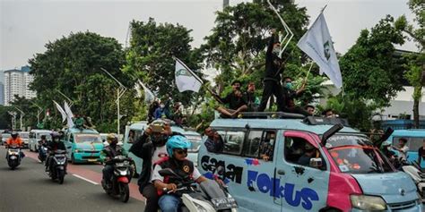 Ini Alasan Polisi Tangkap Pendemo Tolak Kenaikan Bbm Di Kawasan Patung